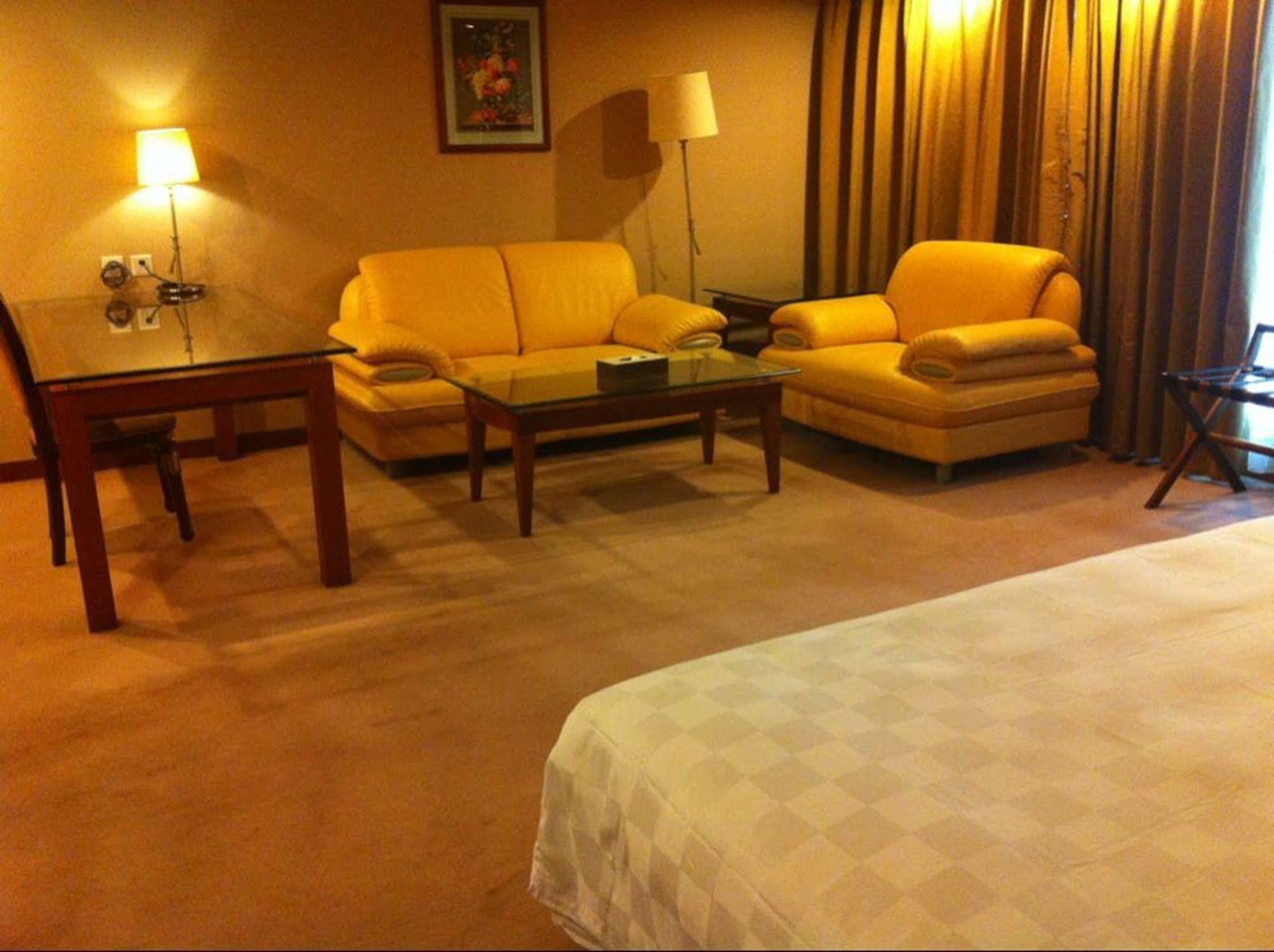 New Times Hotel Shenzhen Railway Station Ngoại thất bức ảnh